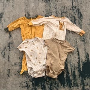 Baby Onesie Bundle (4) - Yellow/Cream Tone Set - Unisex Size 6-9 Months
